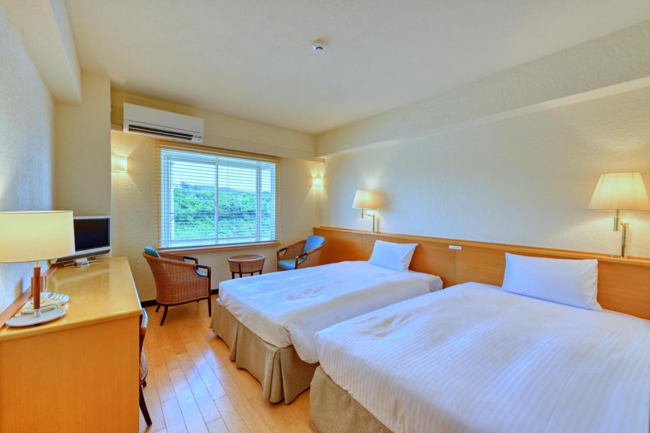 Beach Hotel Sunshine Ishigaki  Exterior photo