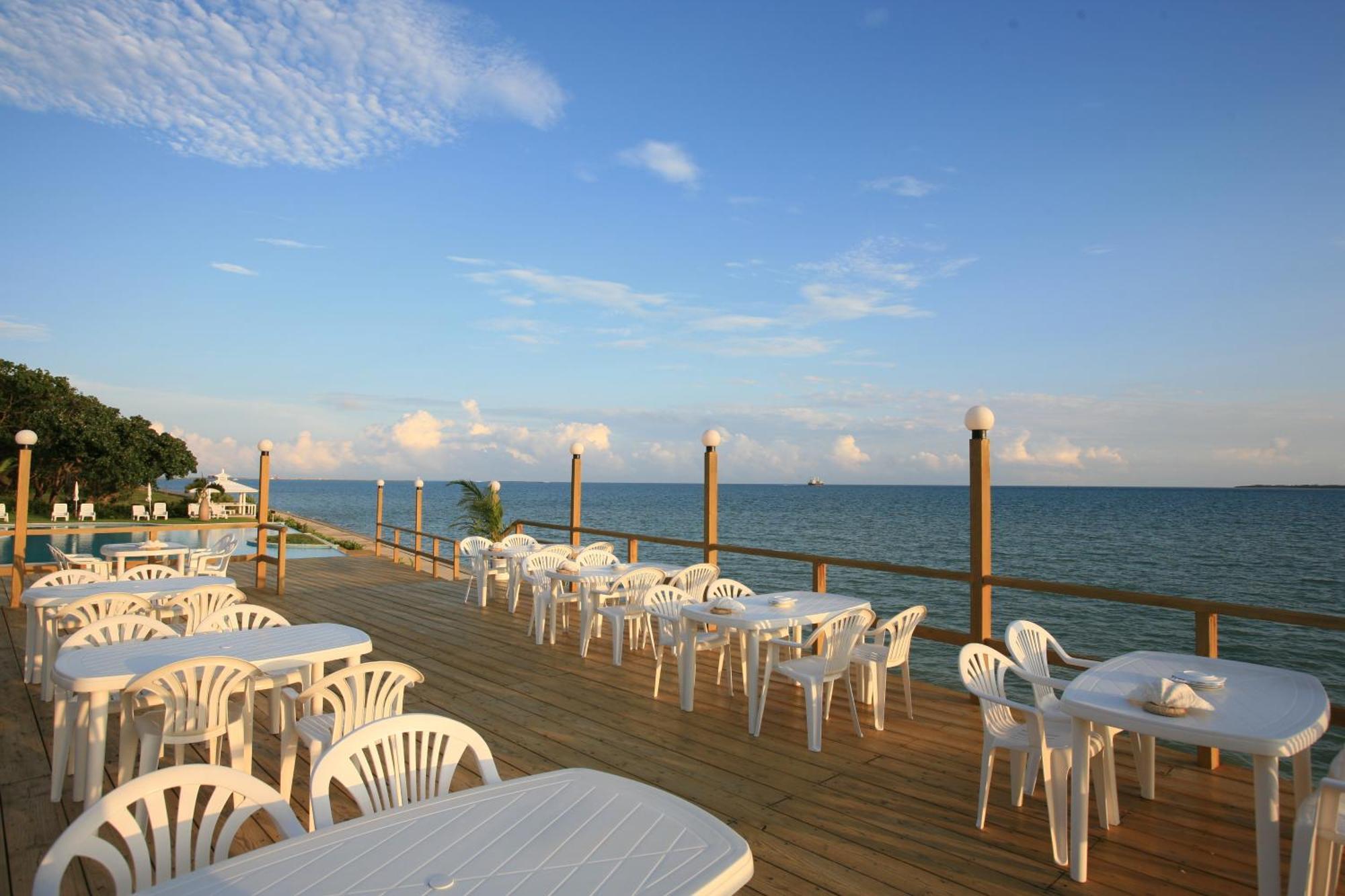 Beach Hotel Sunshine Ishigaki  Exterior photo